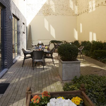 Holiday Inn Express Hasselt By Ihg Exterior foto