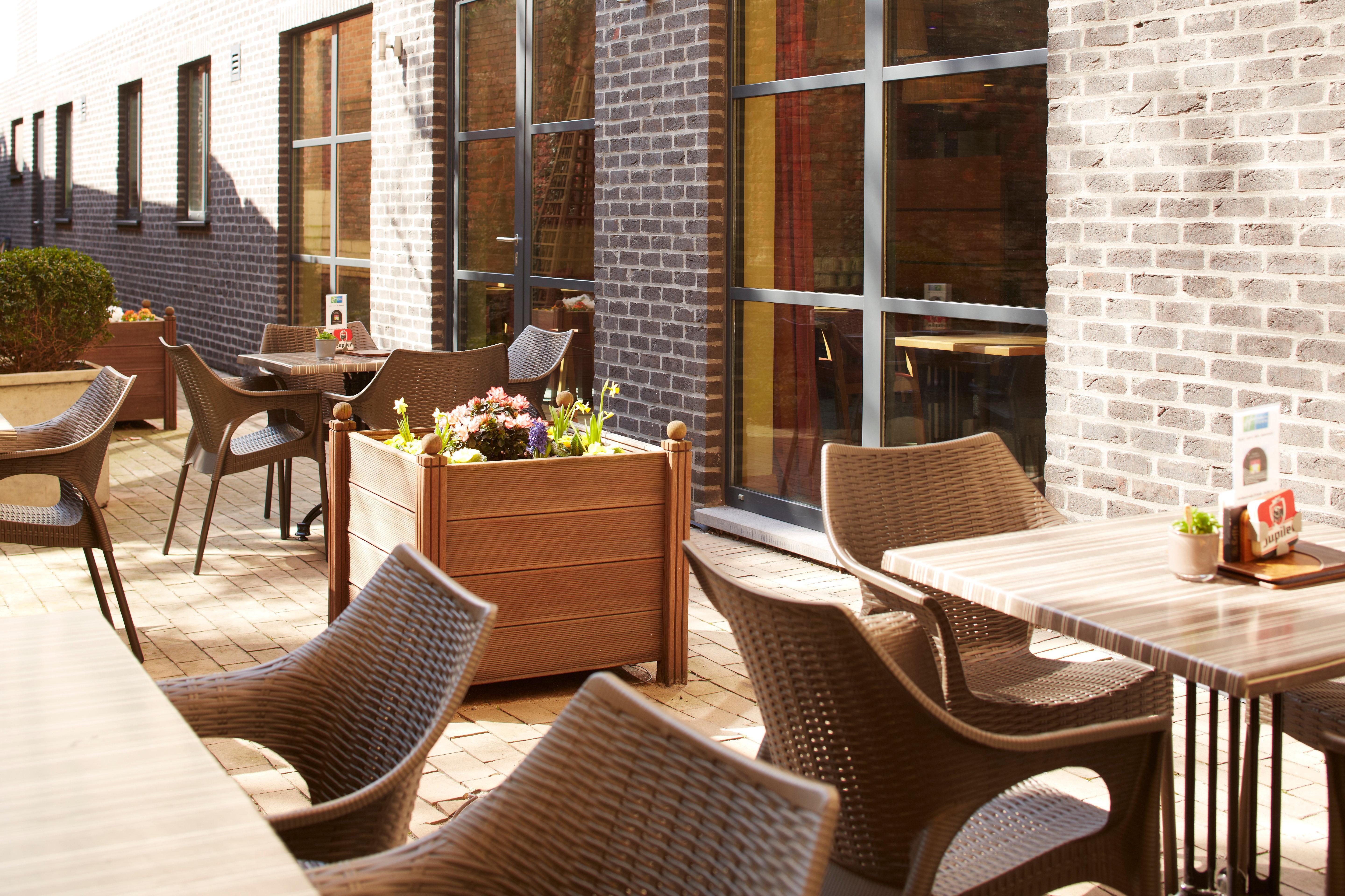 Holiday Inn Express Hasselt By Ihg Exterior foto