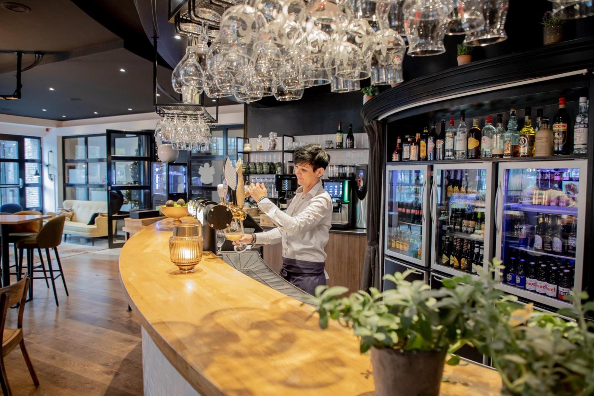 Holiday Inn Express Hasselt By Ihg Exterior foto