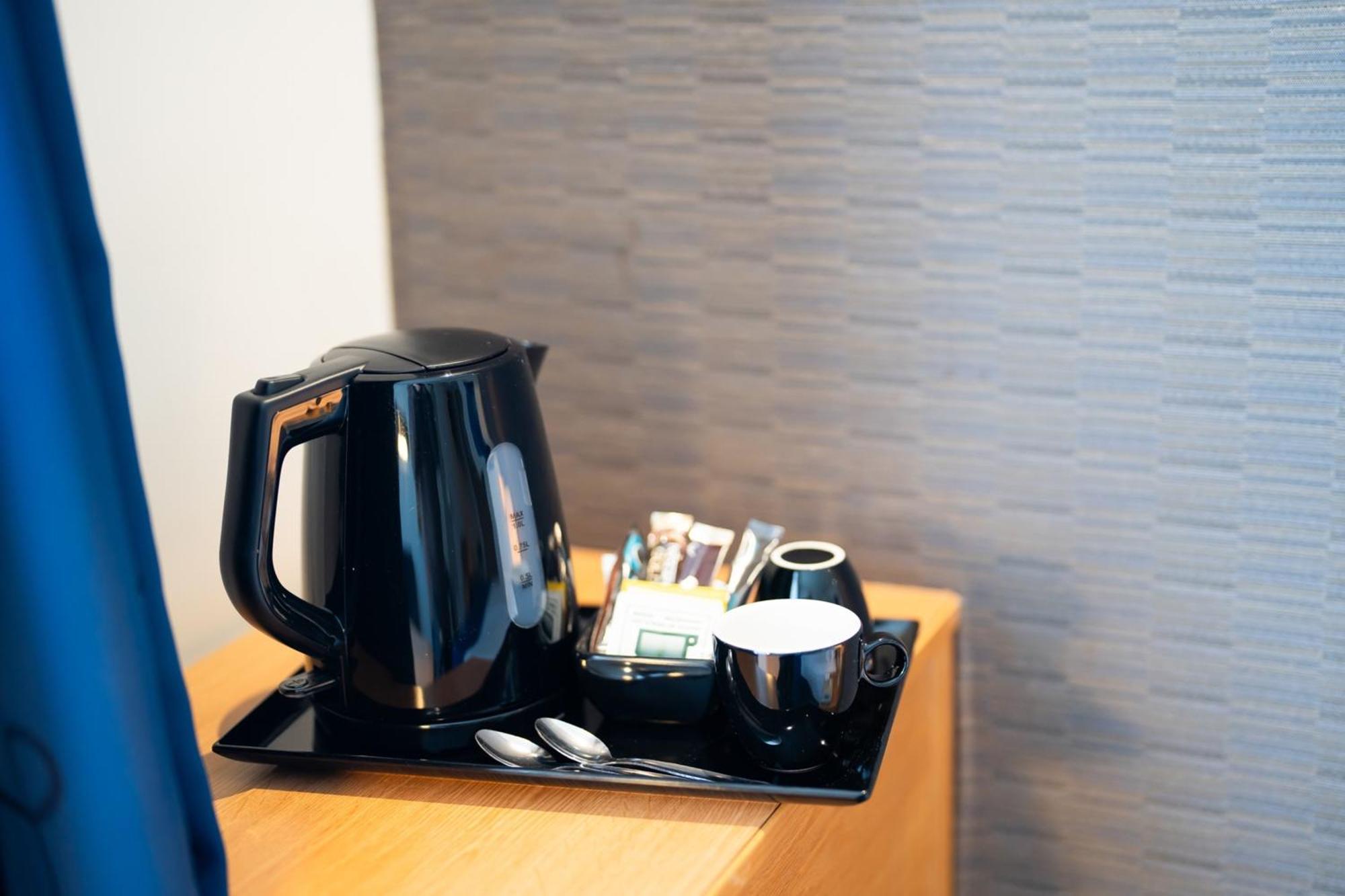 Holiday Inn Express Hasselt By Ihg Exterior foto