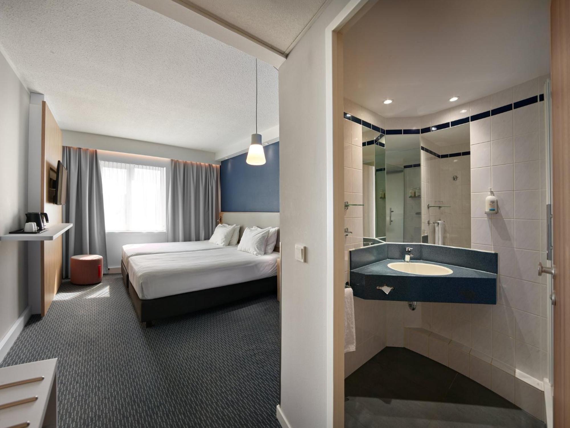 Holiday Inn Express Hasselt By Ihg Exterior foto